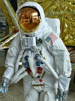 Astronaut Gold Production